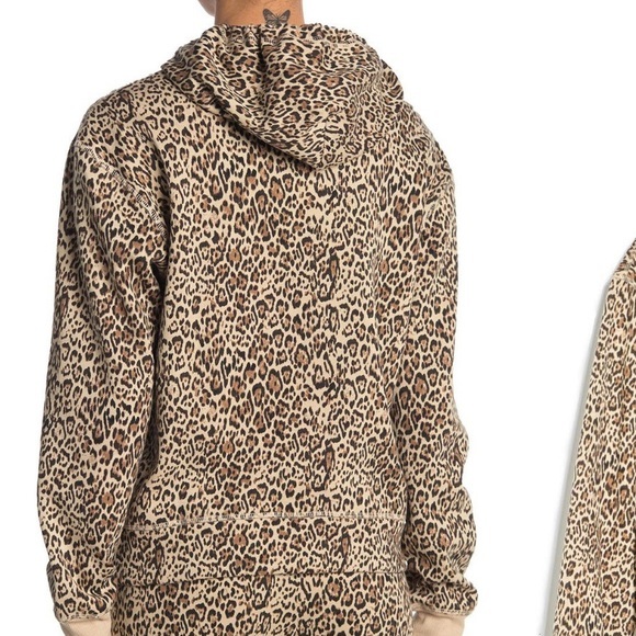Socialite Stan leopard print pullover knit hoodie - Picture 3 of 13